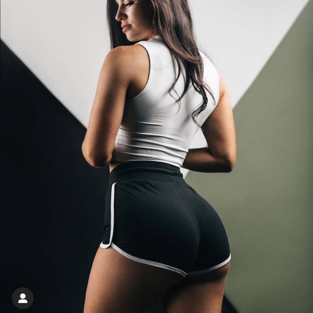 Alphalete Curve Shorts